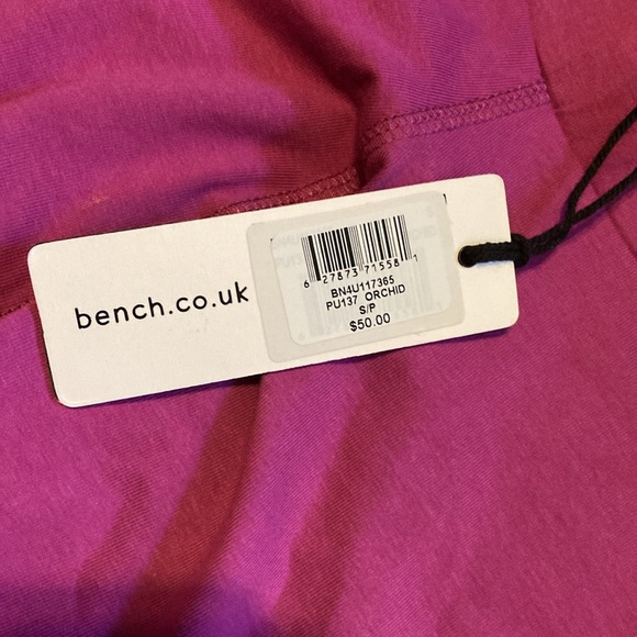 NWT Bench pink legging with Bench written down the one leg. - Picture 4 of 5